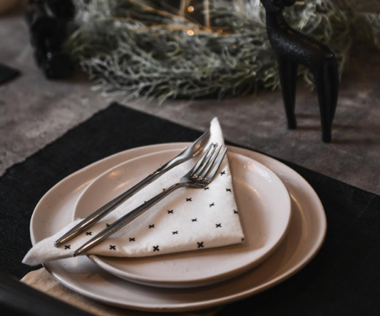 How to Celebrate a Sustainable Mid-Winter Christmas